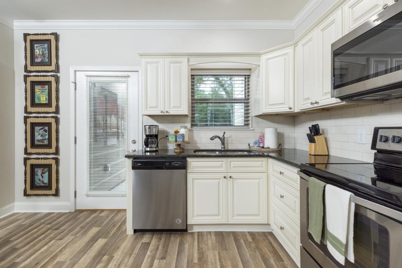 Modern Cades Cove Condo W Community Pool Townsend Exterior foto